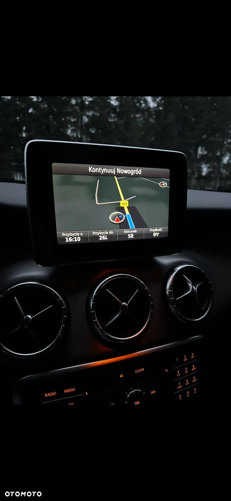 Mercedes-Benz CLA 200 d AMG Line - 9