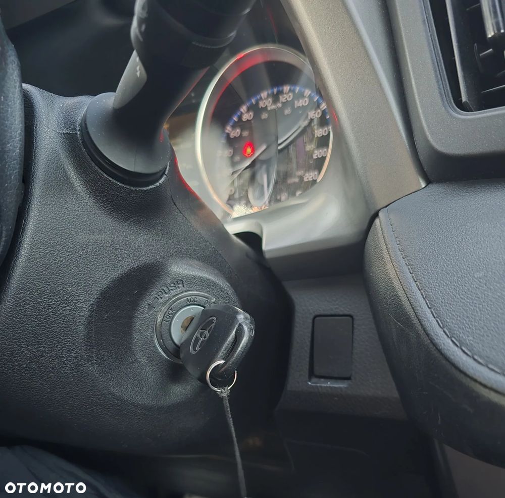 Toyota RAV4 - 30