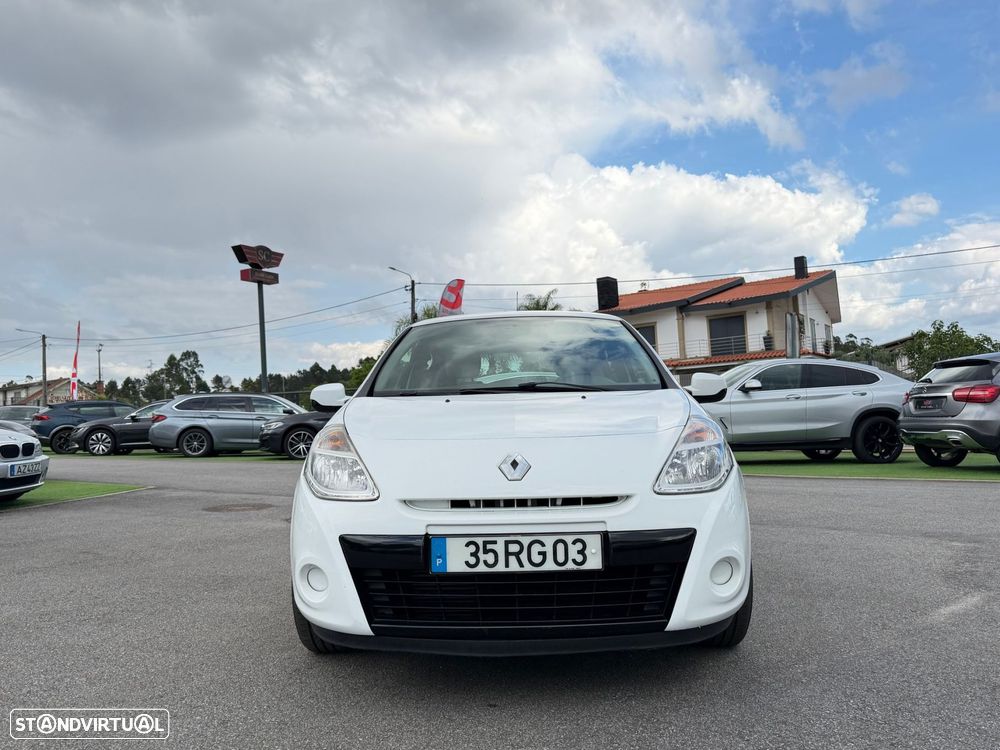 Renault Clio - 18