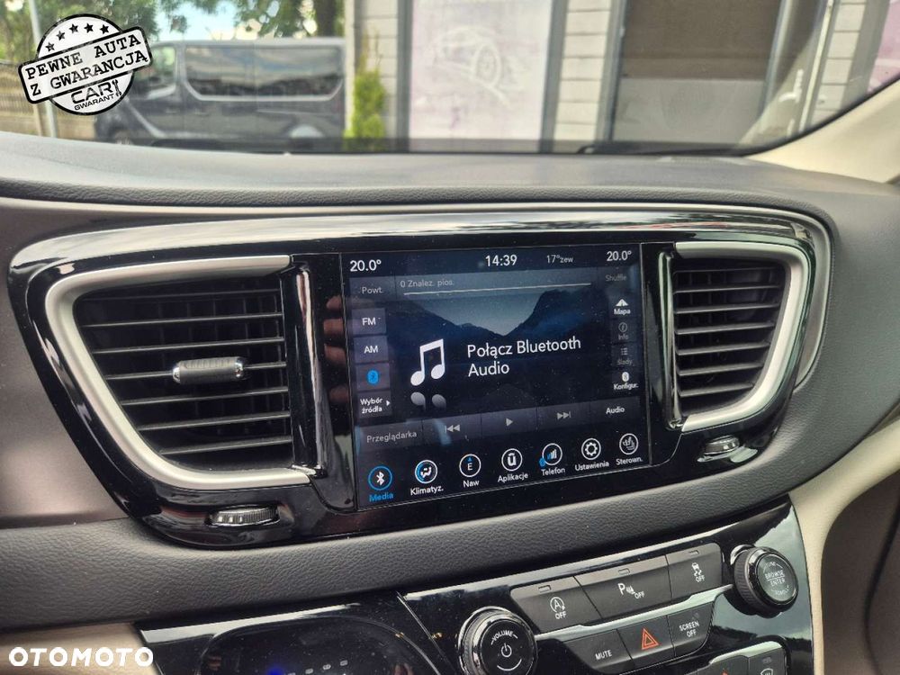 Chrysler Pacifica - 27