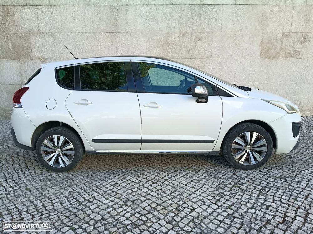 Peugeot 3008 1.6 HDi Allure - 24