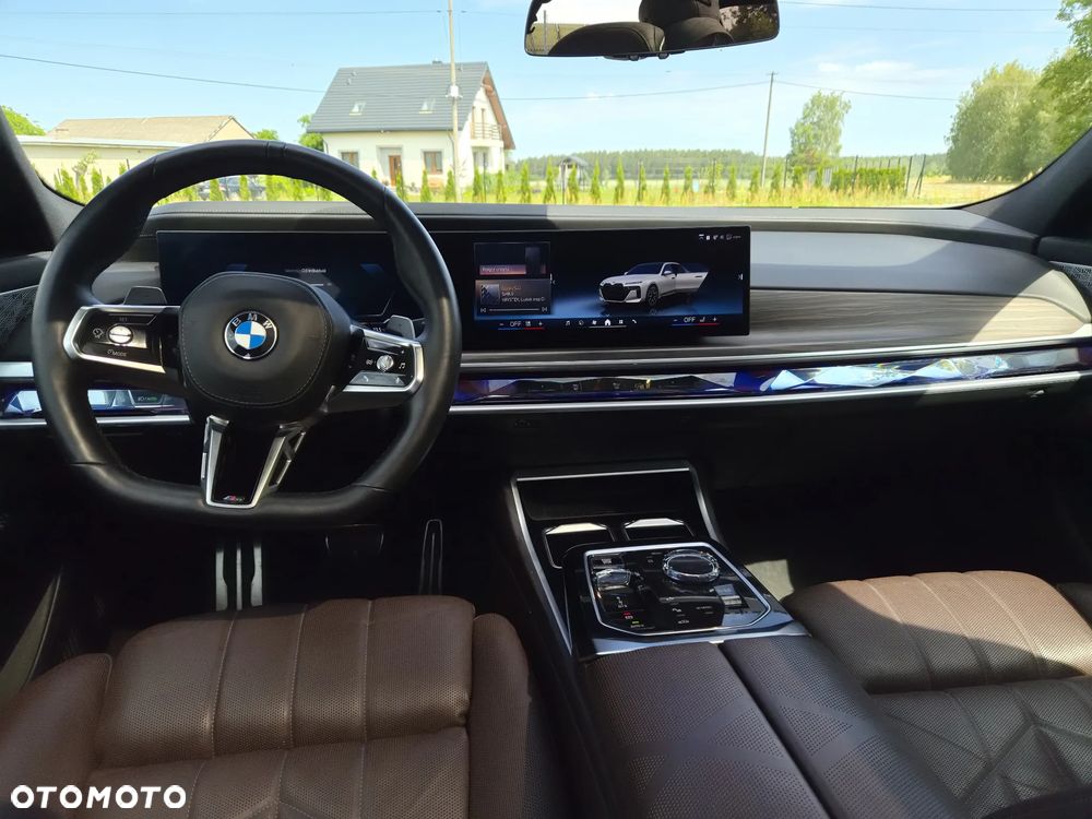 BMW Seria 7 - 23