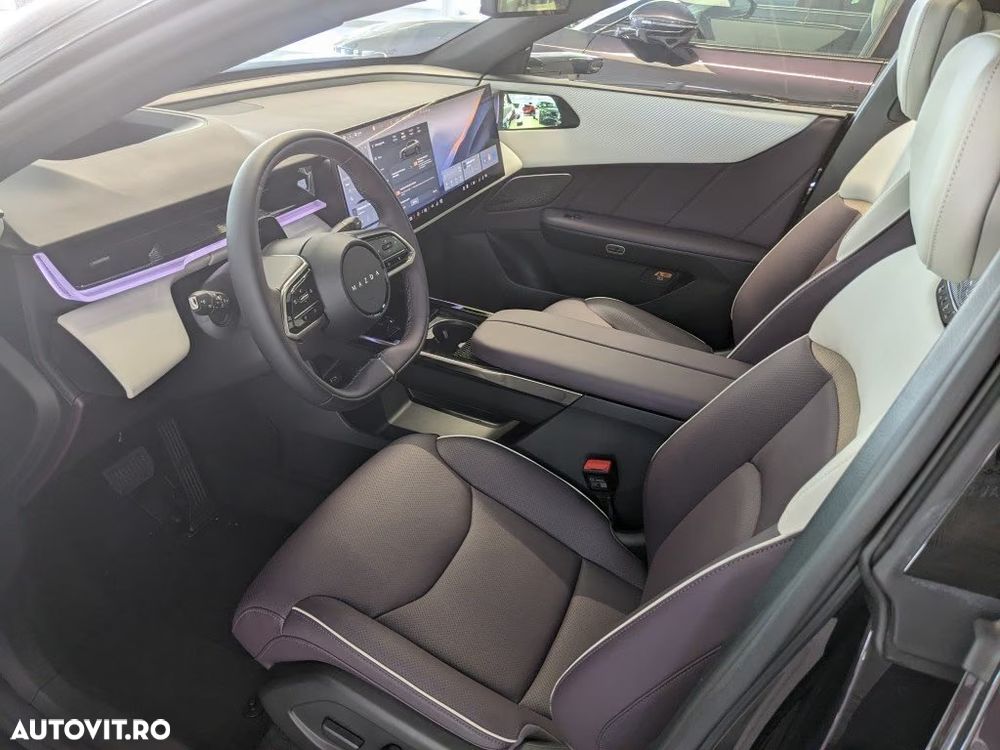 Mazda CX-6e - 3