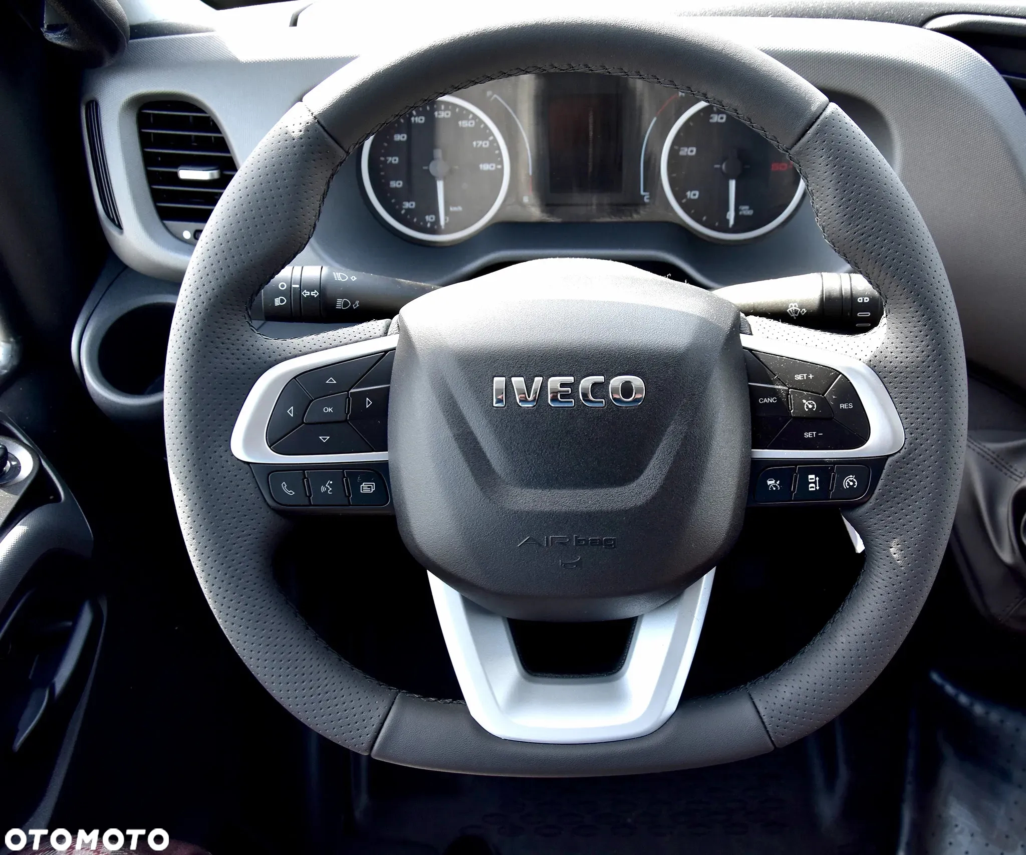 Iveco Daily 35S18H autolaweta pomoc drogowa POLAMR rozstaw osi 4100mm - 10