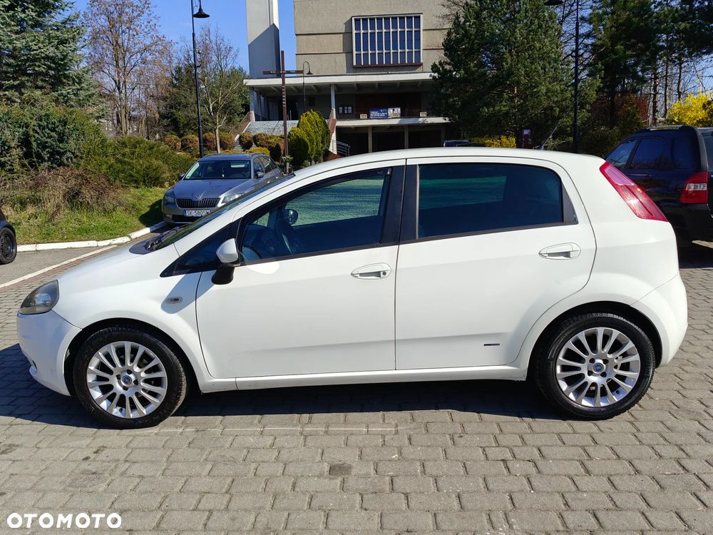 Fiat Grande Punto 1.4 8V Emotion - 33