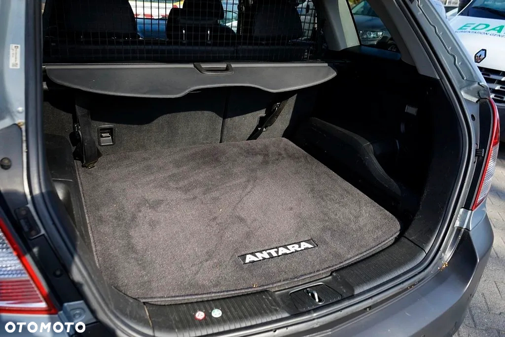 Opel Antara 2.2 CDTI 2x4 - 33