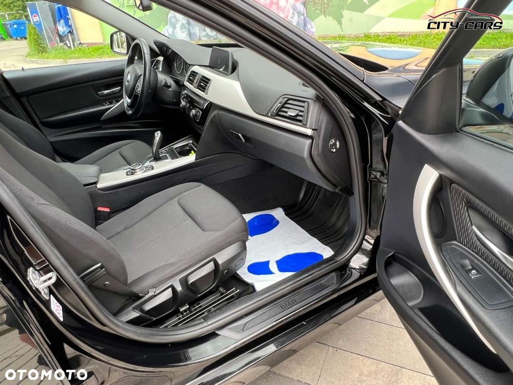 BMW Seria 3 - 25