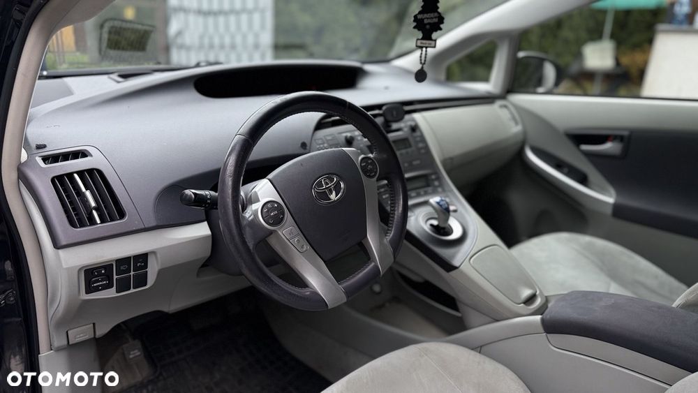 Toyota Prius 1.5 VVT-i Prestige - 8