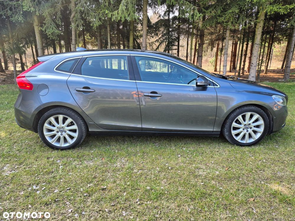 Volvo V40 D2 Summum - 3