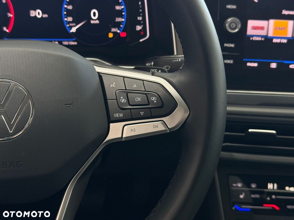 Volkswagen Taigo 1.5 TSI ACT Style DSG - 22