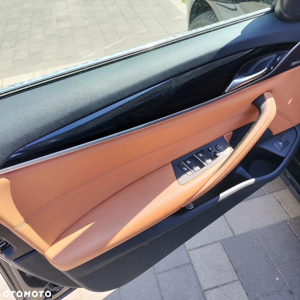 BMW Seria 5 520d xDrive Sport Line - 21