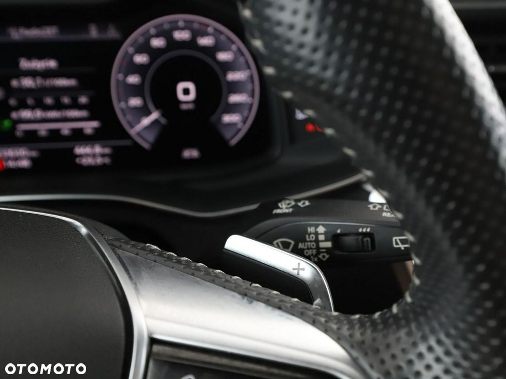 Audi A6 Avant 55 TFSI e quattro S tronic sport - 33