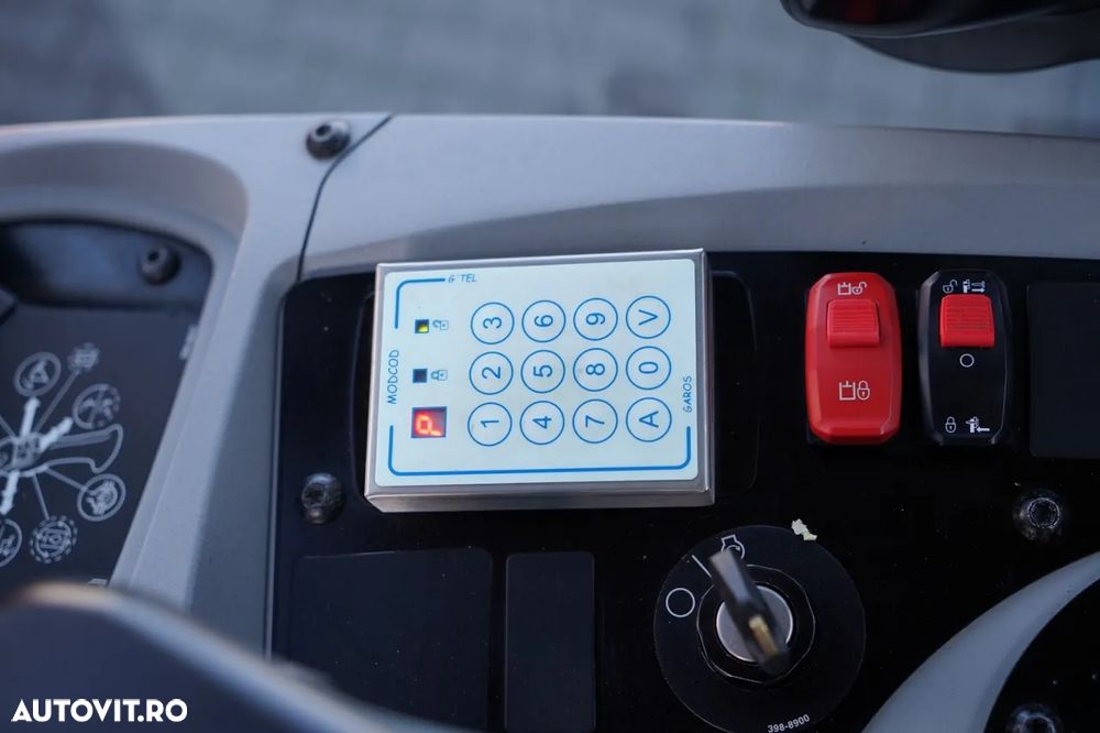 Cat 906M / ÎNCĂRCĂTOR PE ROȚI / 2020 / CUPĂ CU FALCI / - 36