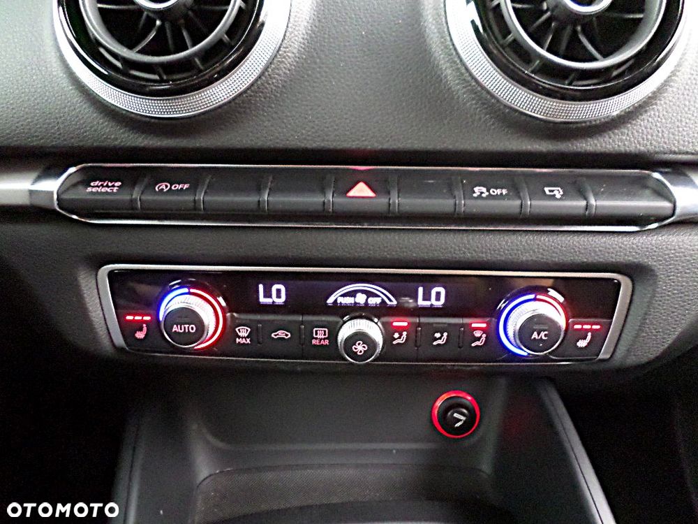 Audi A3 Sportback 2.0 TDI (clean diesel) S line Sportpaket - 16