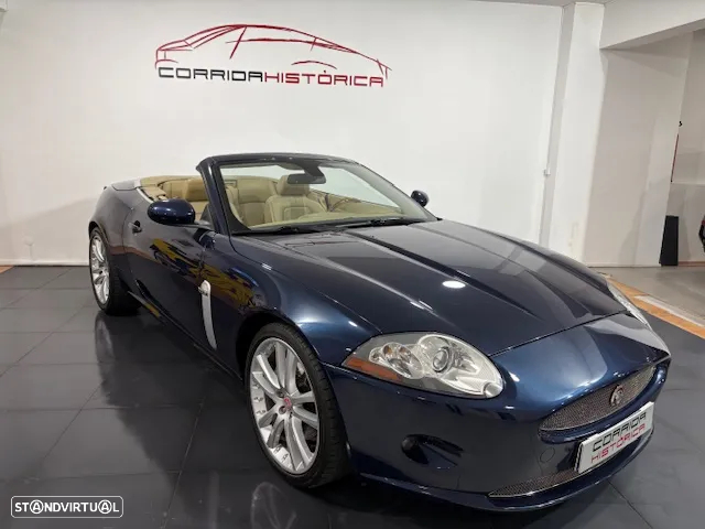 Jaguar XK 4.2 V8 Convertible - 41