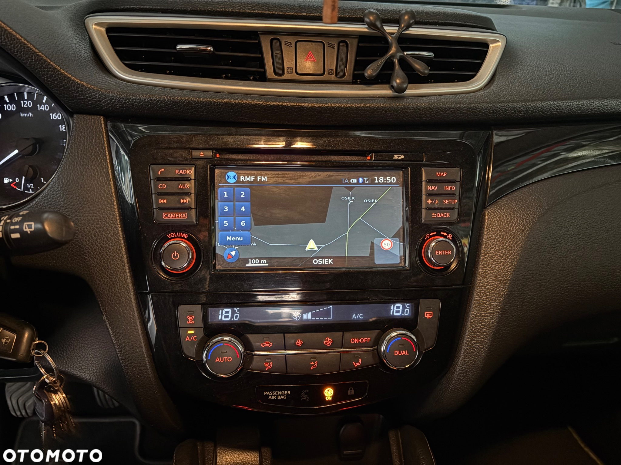 Nissan Qashqai 1.6 DCi 4x4 N-Connecta EU6 - 12