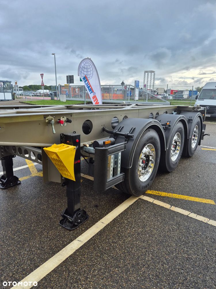 WEB Trailer Web-Trailer Containerchassis Gooseneck - 24