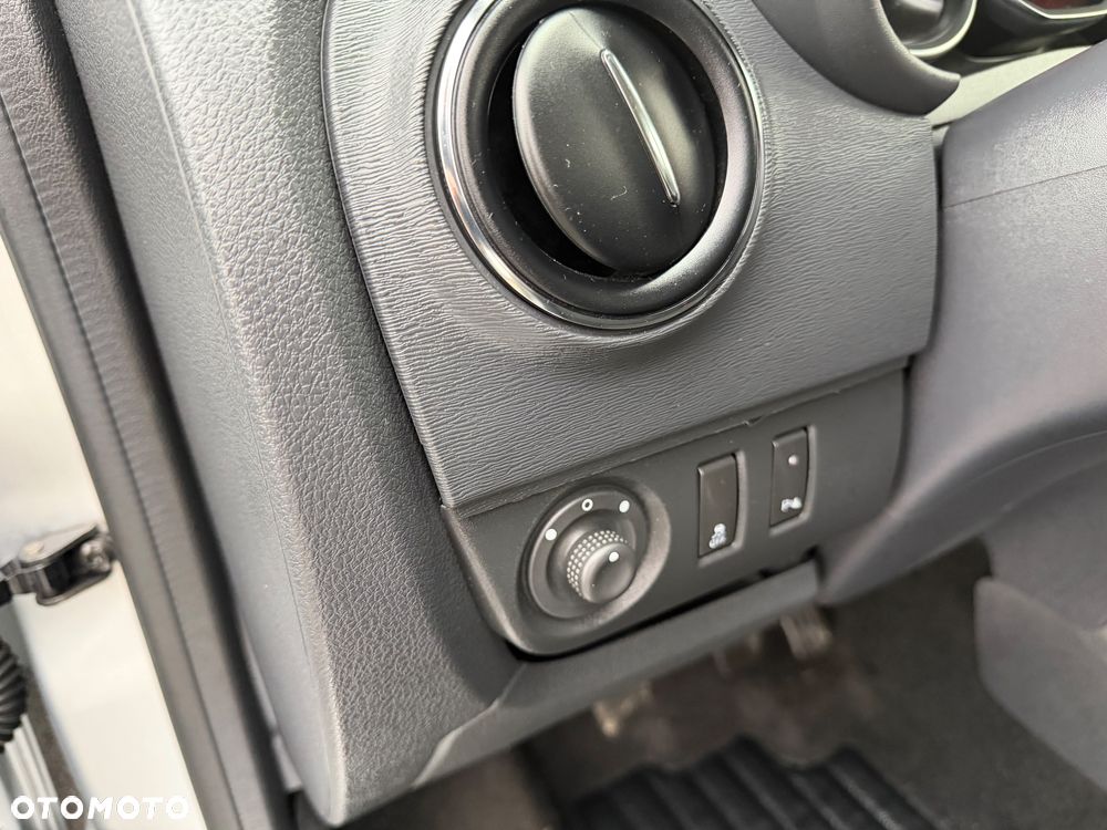 Dacia Lodgy 1.5 Blue dCi Laureate S&S - 14