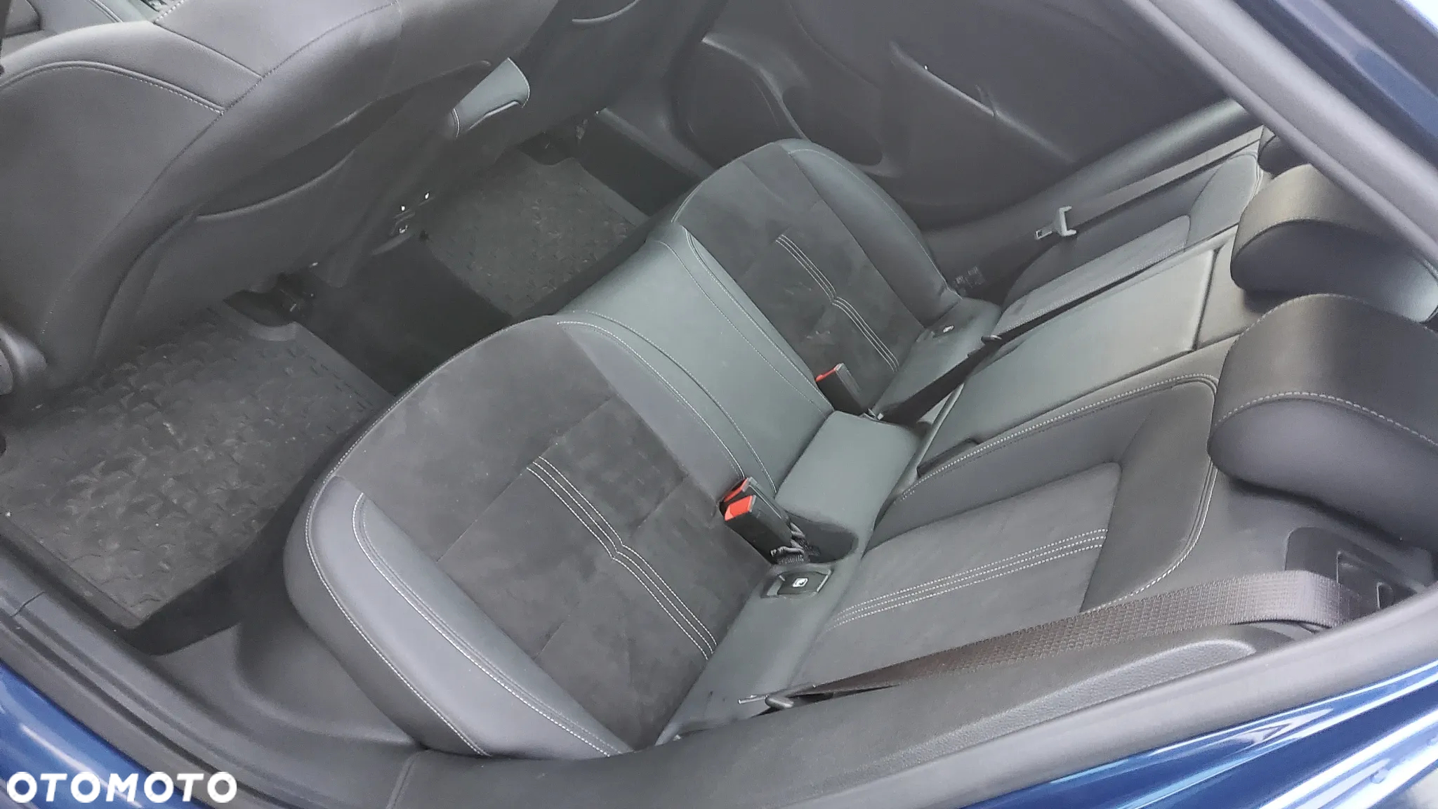 Opel Astra 1.2 Turbo Start/Stop Edition - 9