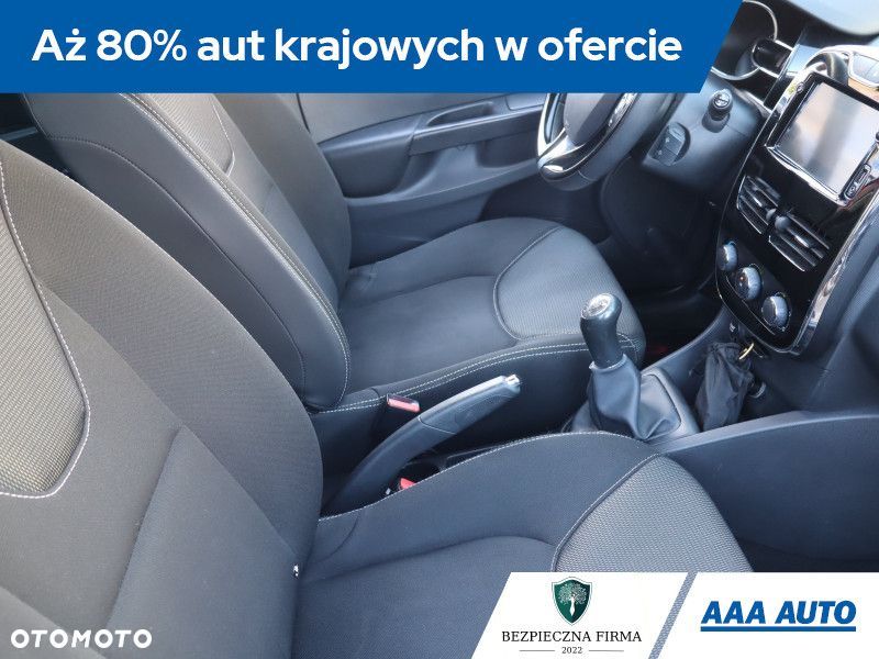 Renault Clio - 11