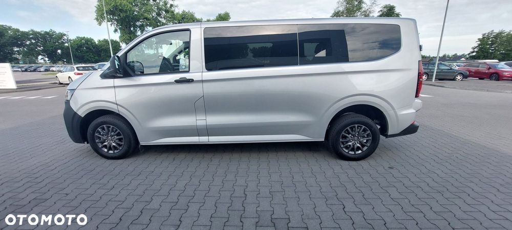 Volkswagen Caravelle - 6