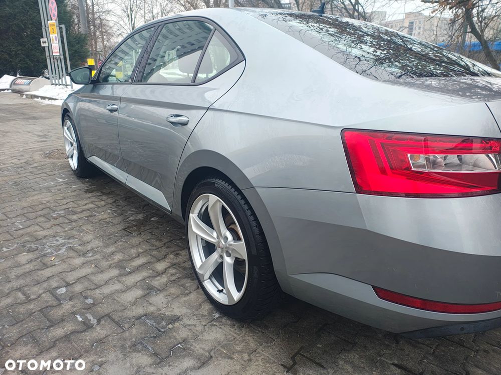 Skoda Superb 1.4 TSI ACT Active - 6