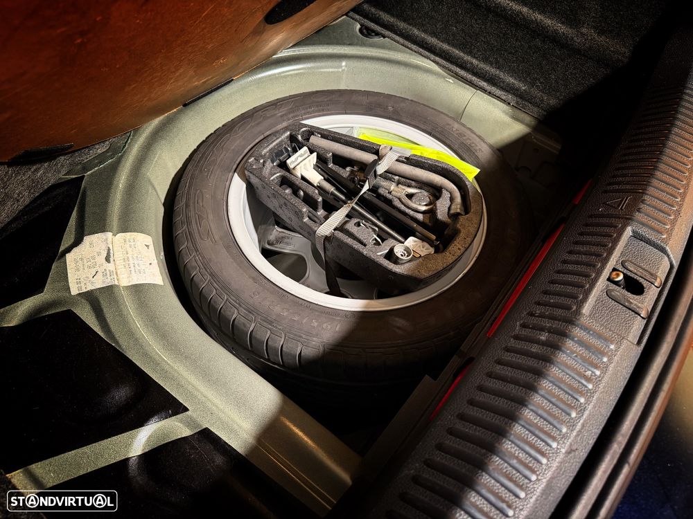 VW Polo 1.2 Confortline - 24