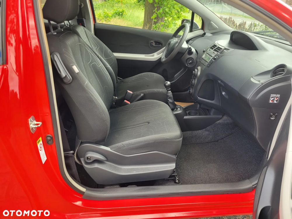 Toyota Yaris 1.33 VVT-i Sol - 9