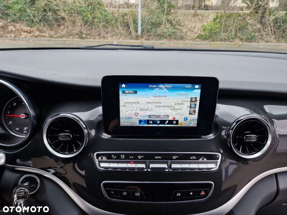 Mercedes-Benz Klasa V 220 d lang 9G-TRONIC - 24