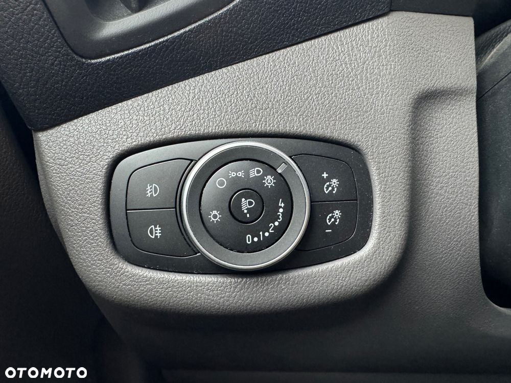 Ford Tourneo Connect Gr 1.5 EcoBlue Titanium PowerShift - 24