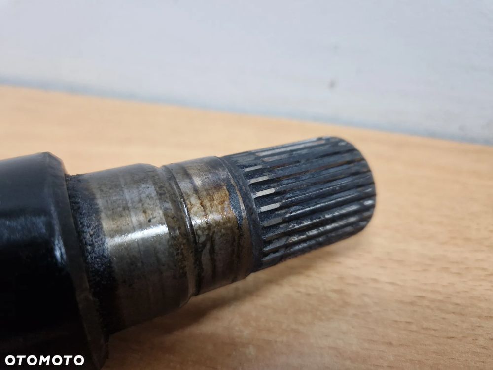 PÓŁOŚ PRAWA PRZÓD DŁUGA VOLVO V70II S60II 2,4D5185 30783109 - 5