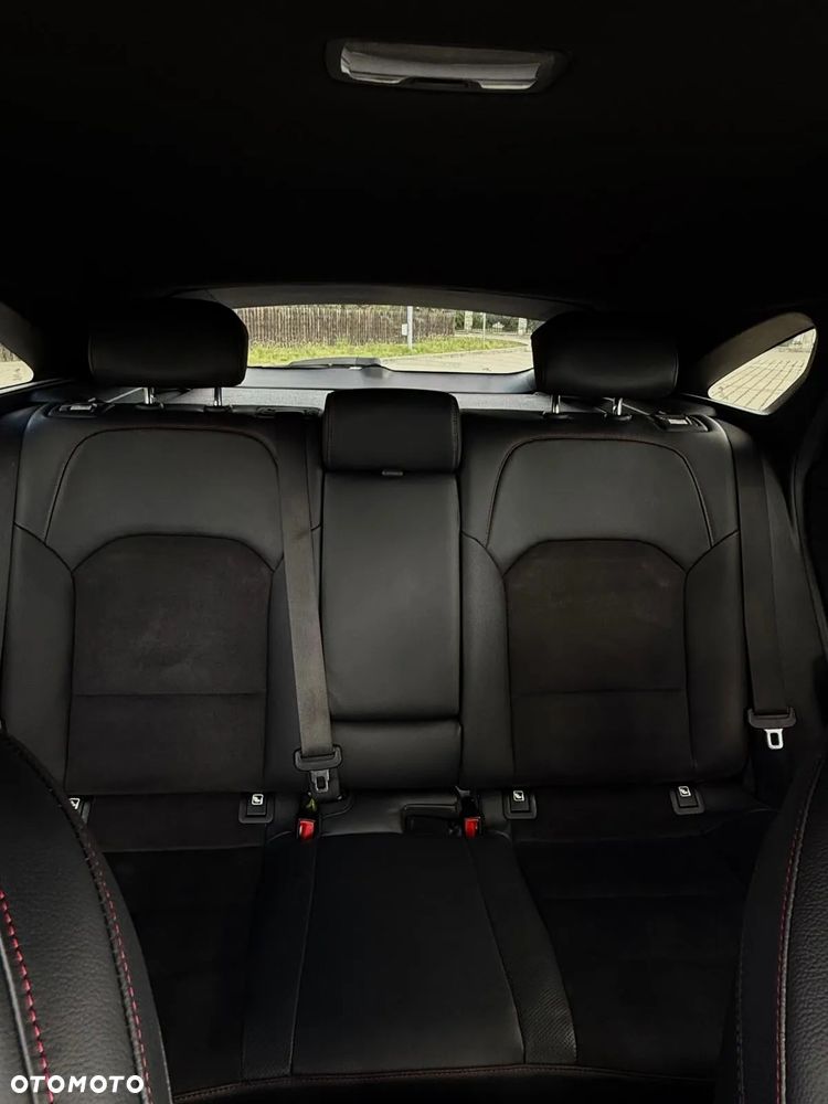 Kia ProCeed 1.6 T-GDI GT - 17