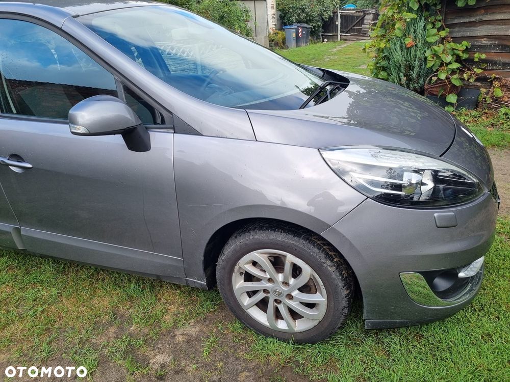 Renault Grand Scenic - 21