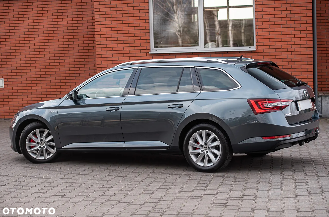 Skoda Superb 2.0 TDI DSG L&K - 10