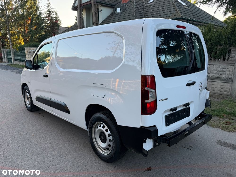Opel COMBO - 4