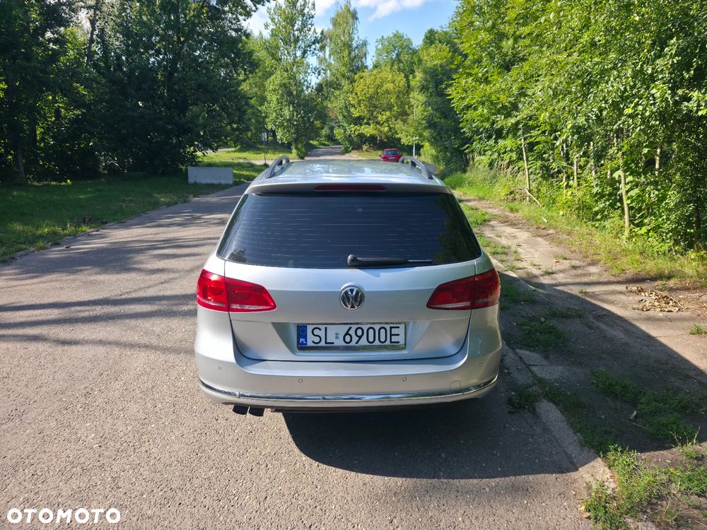 Volkswagen Passat 2.0 TDI Comfortline DSG - 5