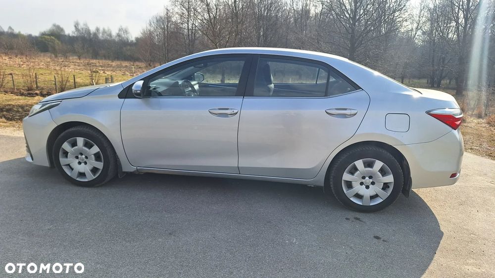 Toyota Corolla 1.6 Comfort - 16