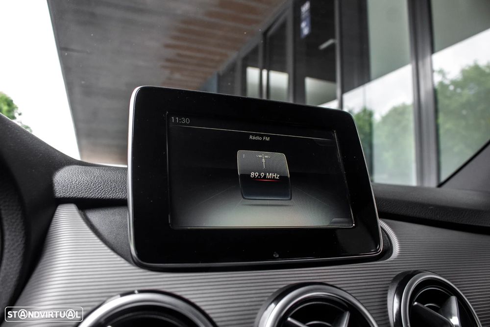 Mercedes-Benz B 250 e Electric Drive - 37