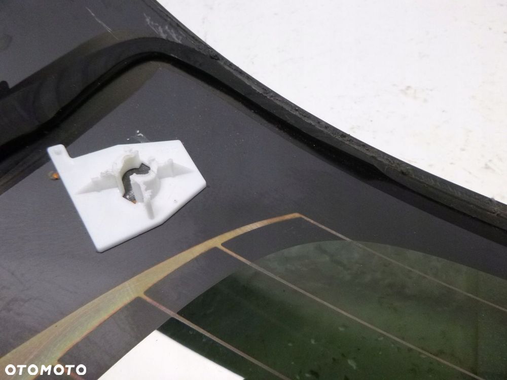 TOYOTA AURIS SZYBA TYLNA TYŁ hatchback - 9