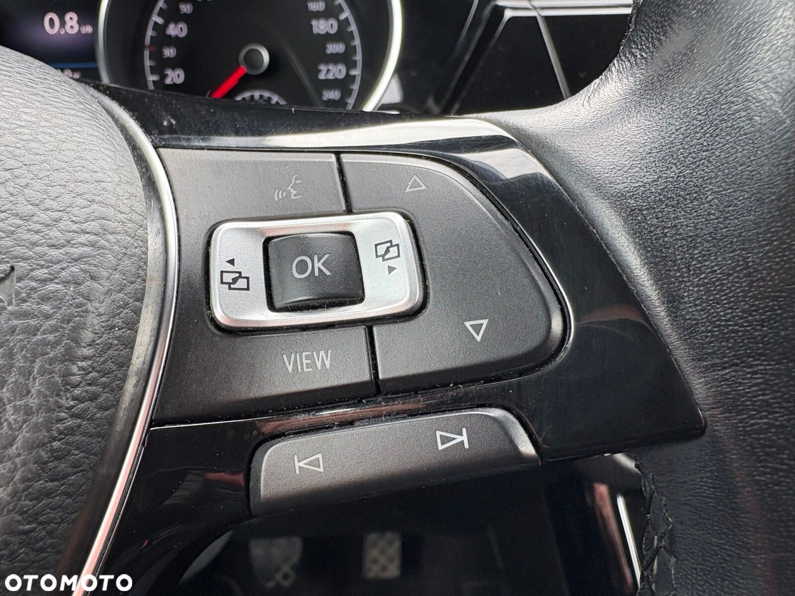 Volkswagen Touran 1.5 TSI EVO Highline - 25