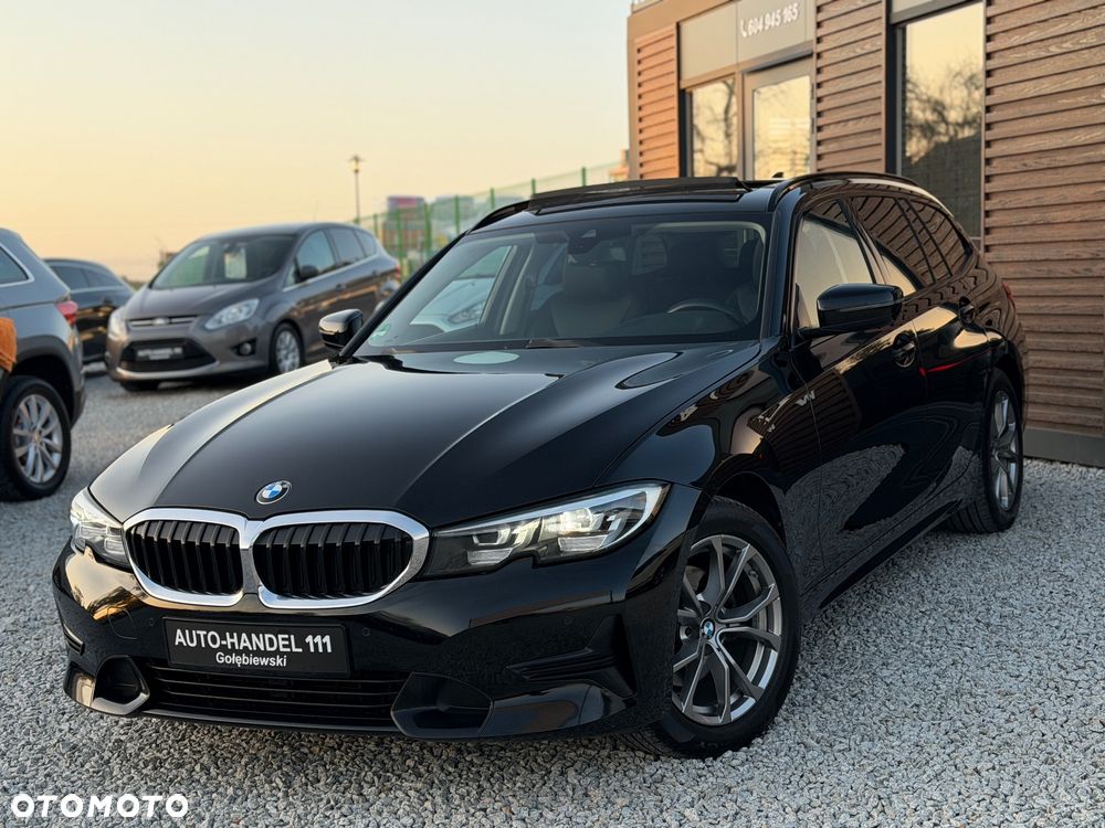 BMW Seria 3 320d M Sport - 3