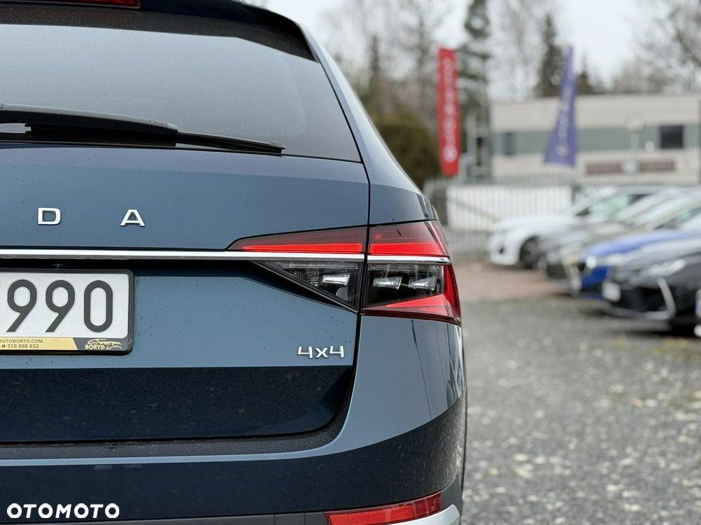 Skoda Superb 2.0 TDI SCR 4x4 Scout DSG - 10
