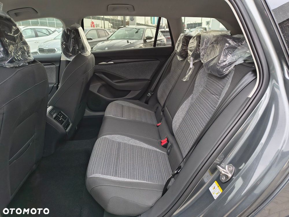 Skoda Superb 2.0 TDI SCR Drive DSG - 19