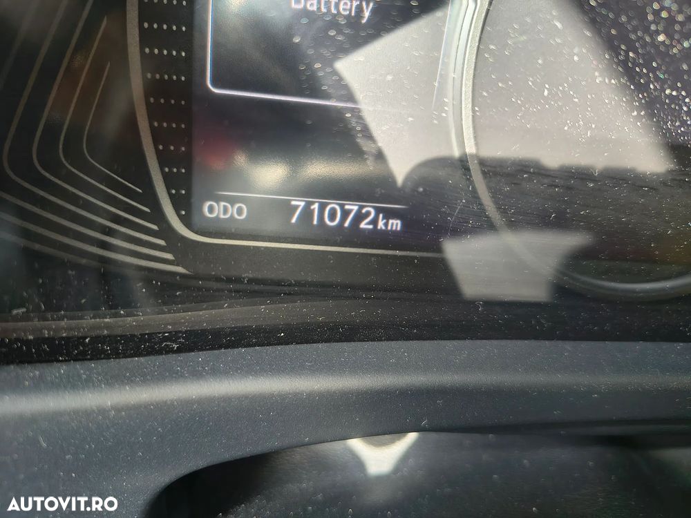 Lexus UX 250h FWD Business - 14