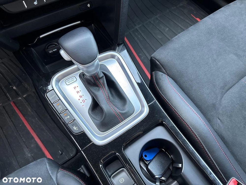 Kia ProCeed 1.6 T-GDI GT DCT - 18