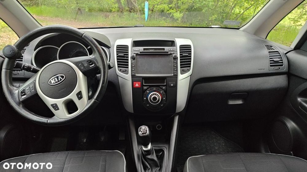Kia Venga - 5
