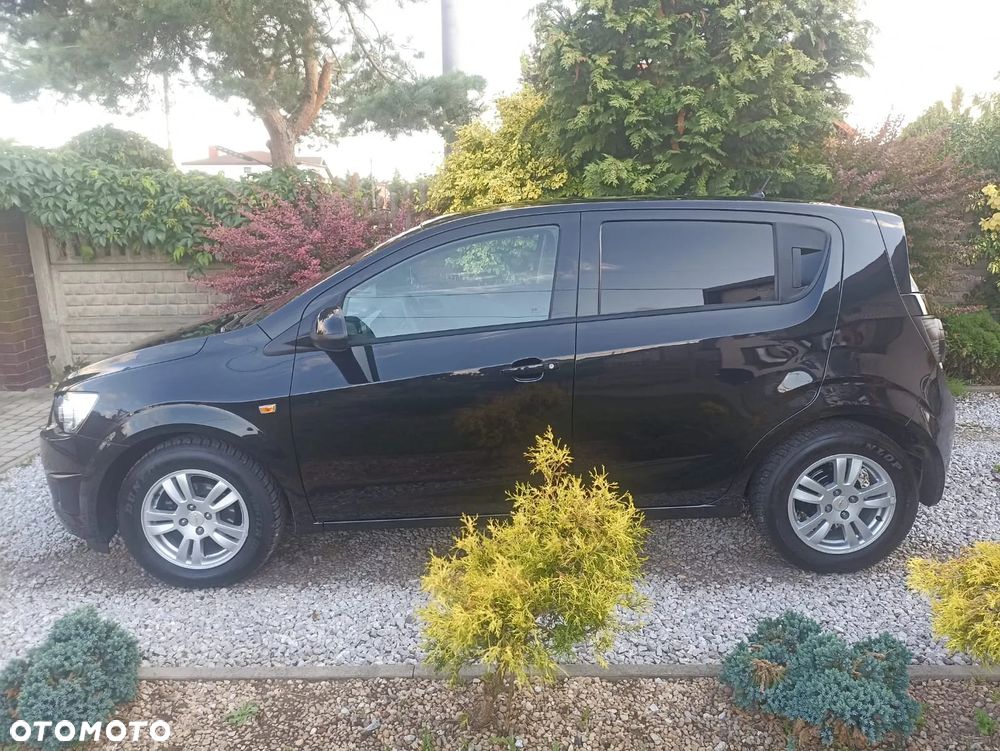 Chevrolet Aveo - 12