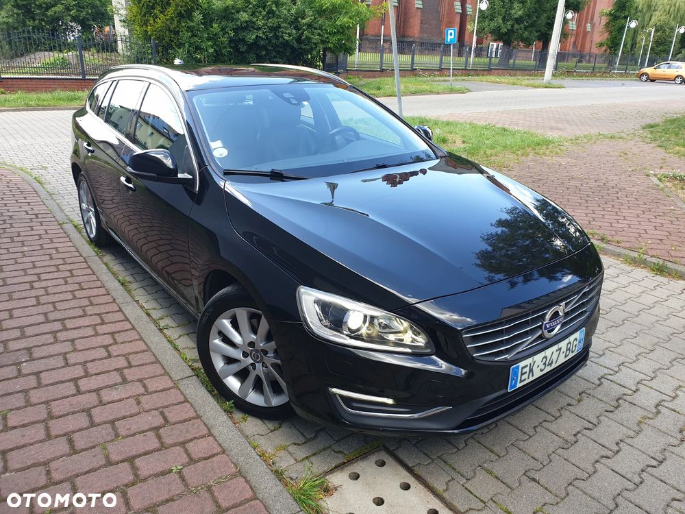 Volvo V60 D3 Geartronic Summum - 2