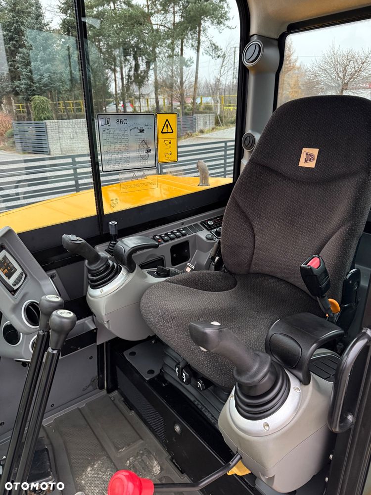 JCB 86C-1 - 16