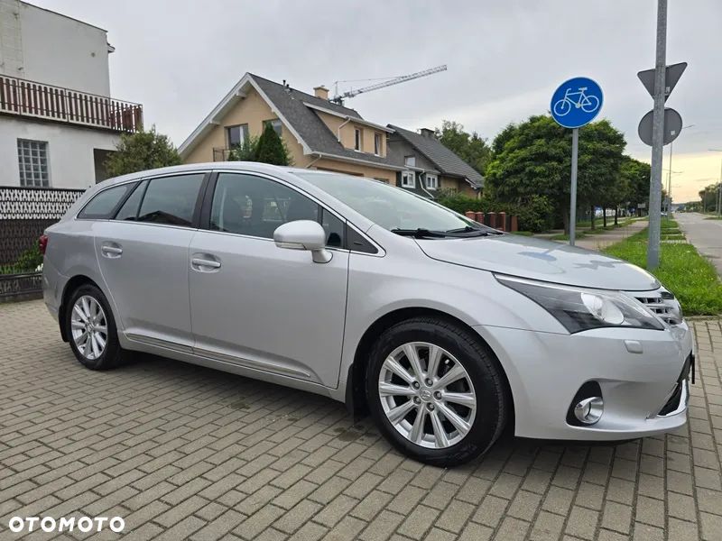 Toyota Avensis - 7